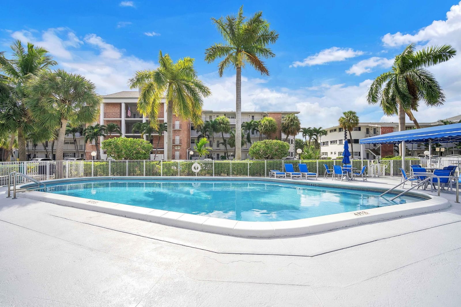 440 Paradise Isle Boulevard 102, Hallandale Beach, FL 33009 photo 19