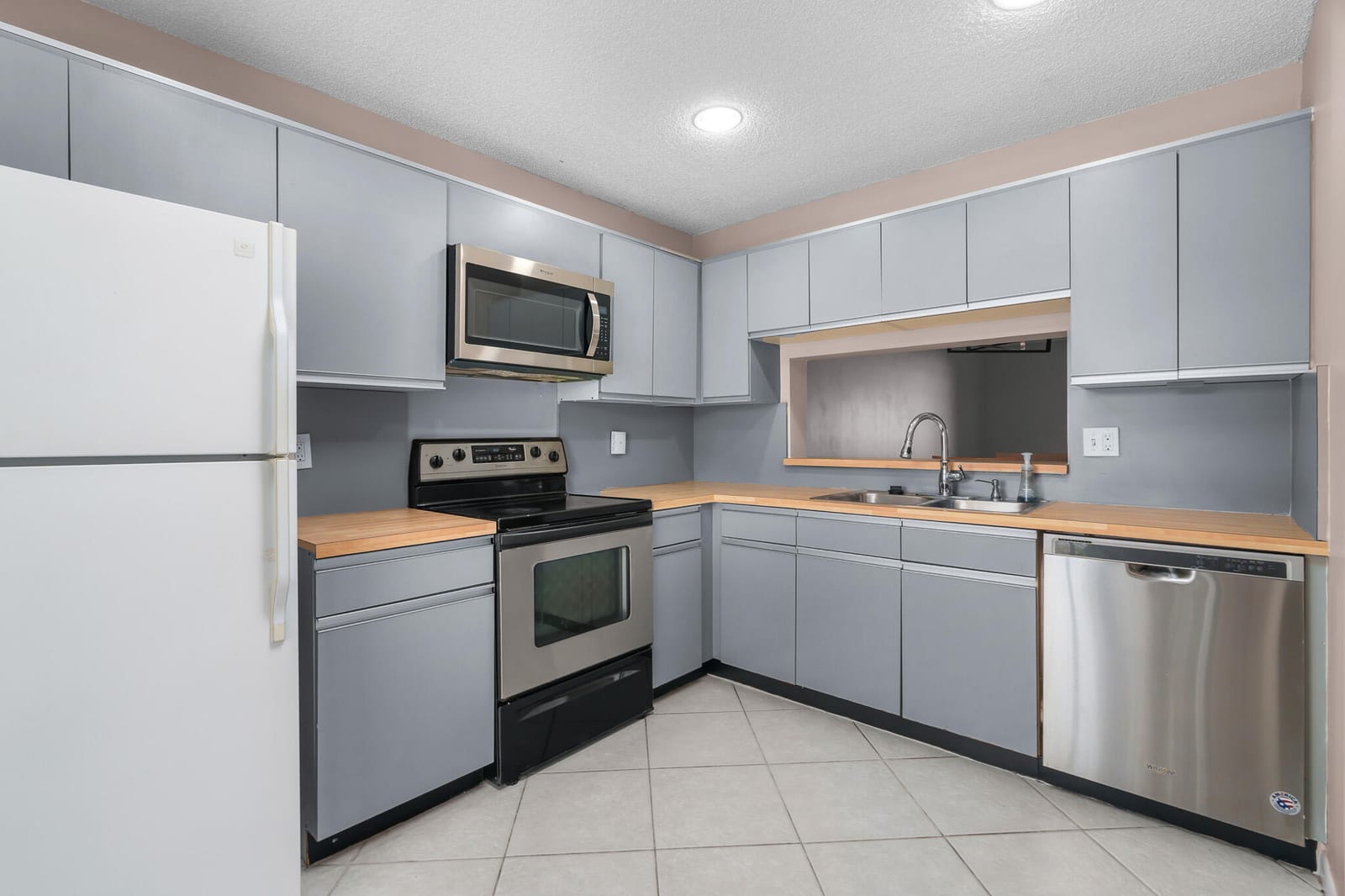 5201 W Club Circle 203, Boca Raton, FL 33487 photo 3