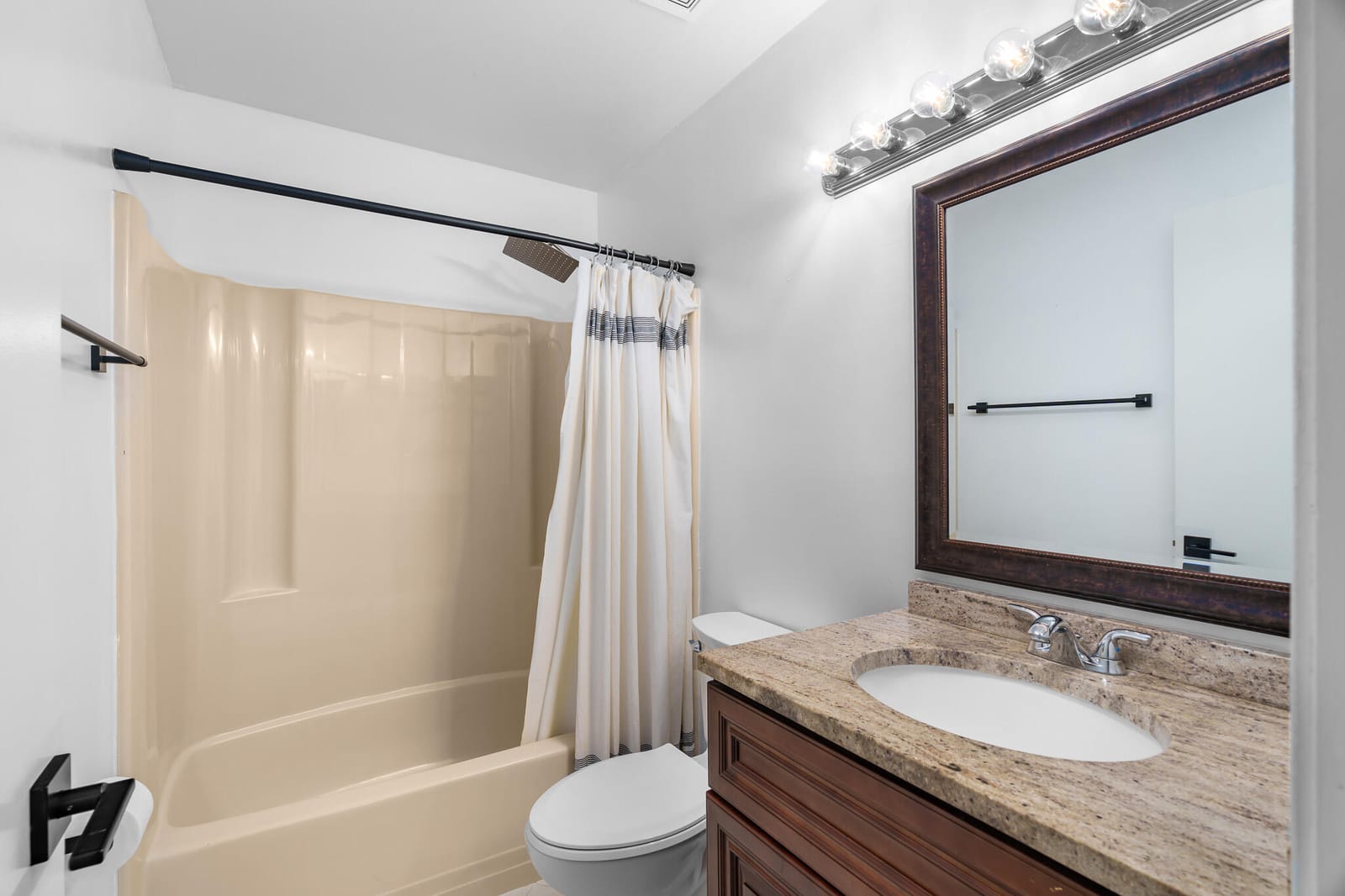 5201 W Club Circle 203, Boca Raton, FL 33487 photo 21