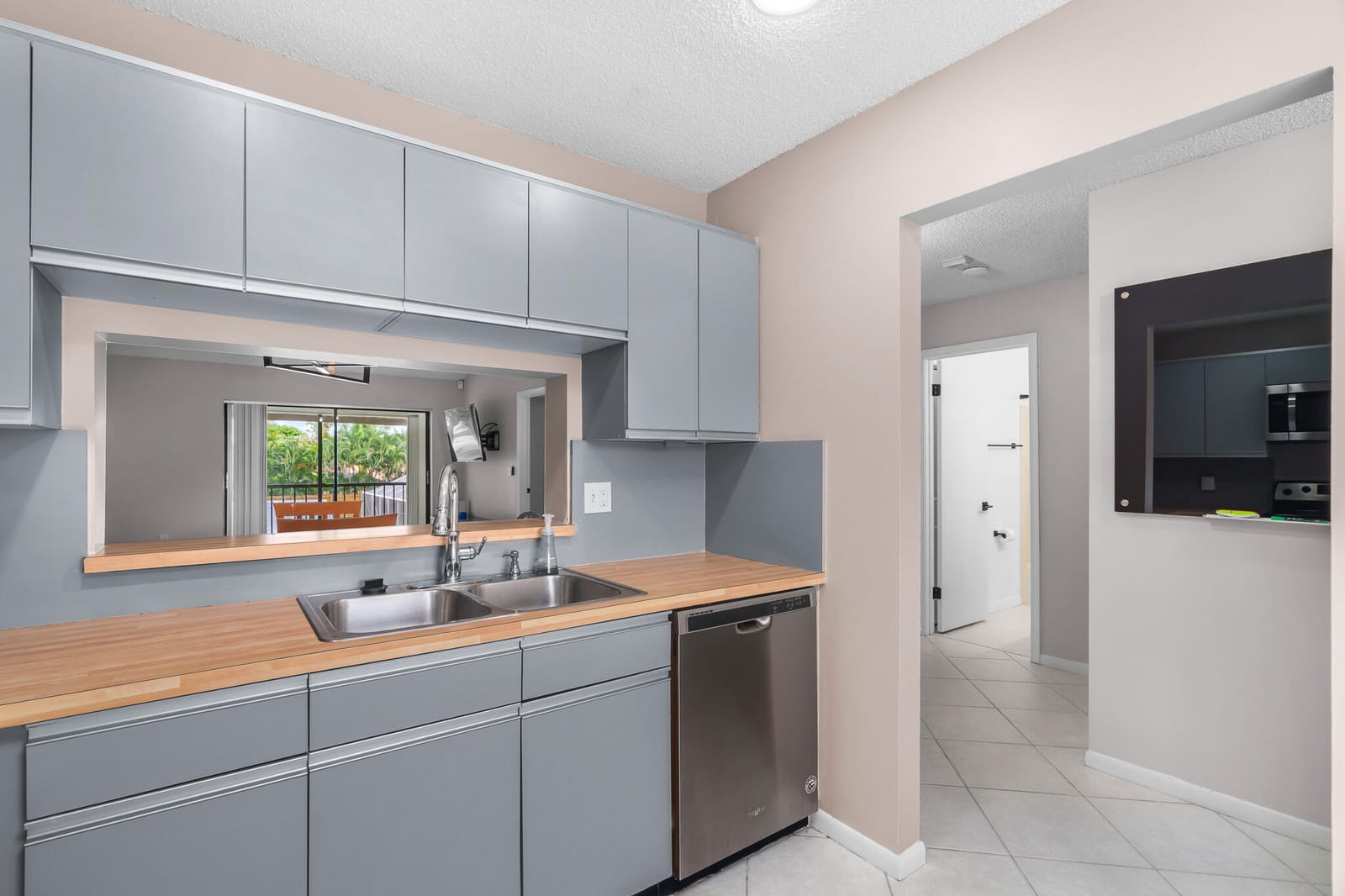 5201 W Club Circle 203, Boca Raton, FL 33487 photo 4