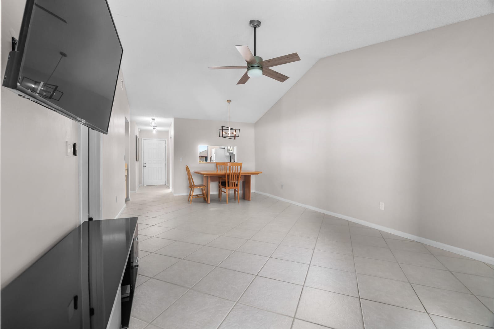 5201 W Club Circle 203, Boca Raton, FL 33487 photo 10