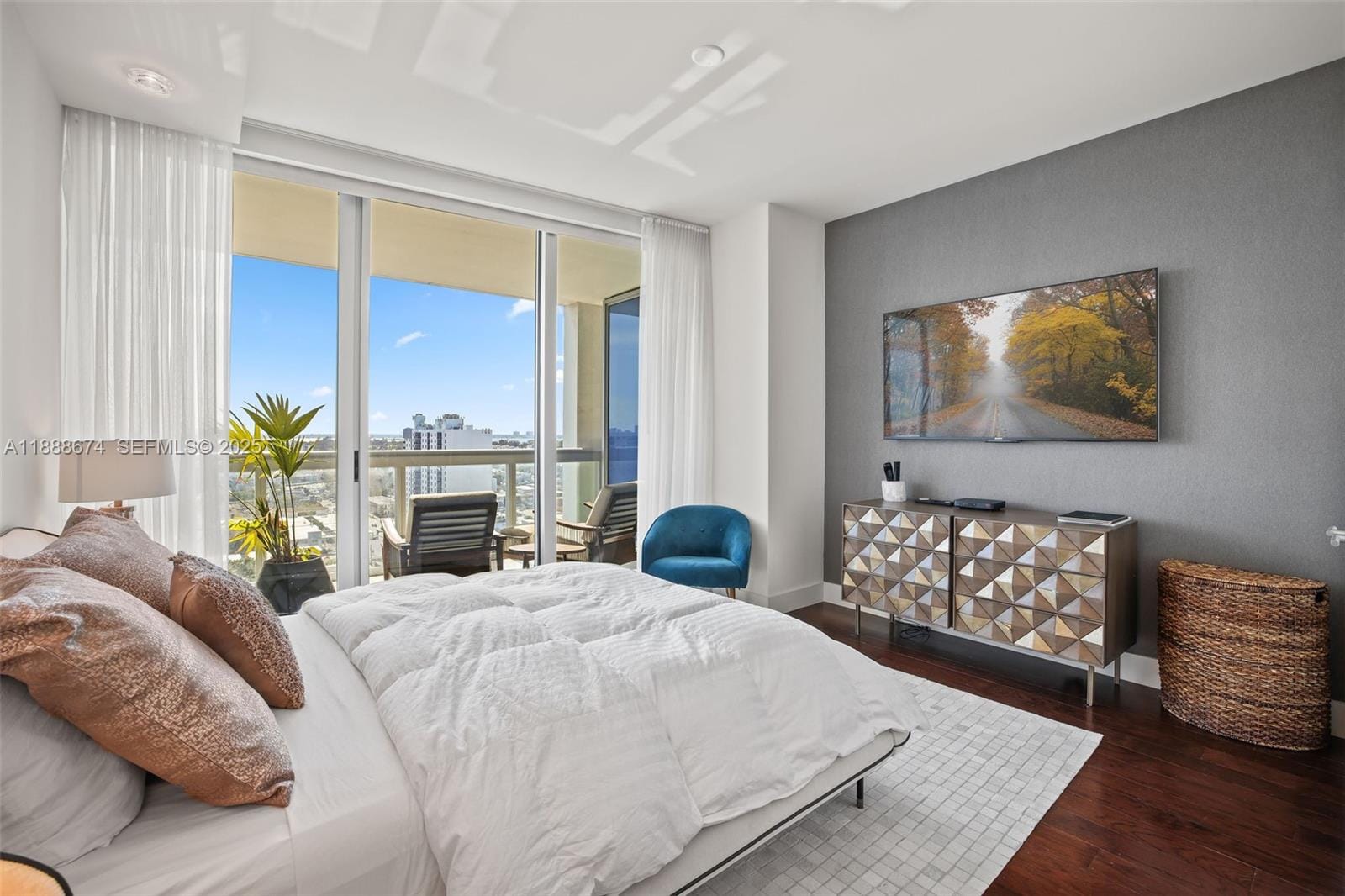 6899 Collins Avenue 1610 — photo 8