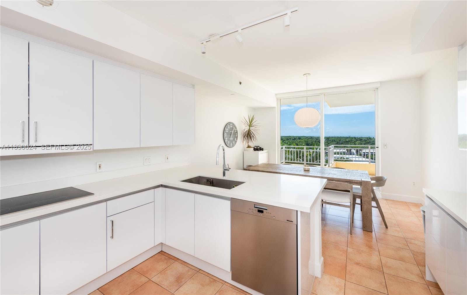 799 Crandon Boulevard 607, Key Biscayne, FL 33149 photo 10
