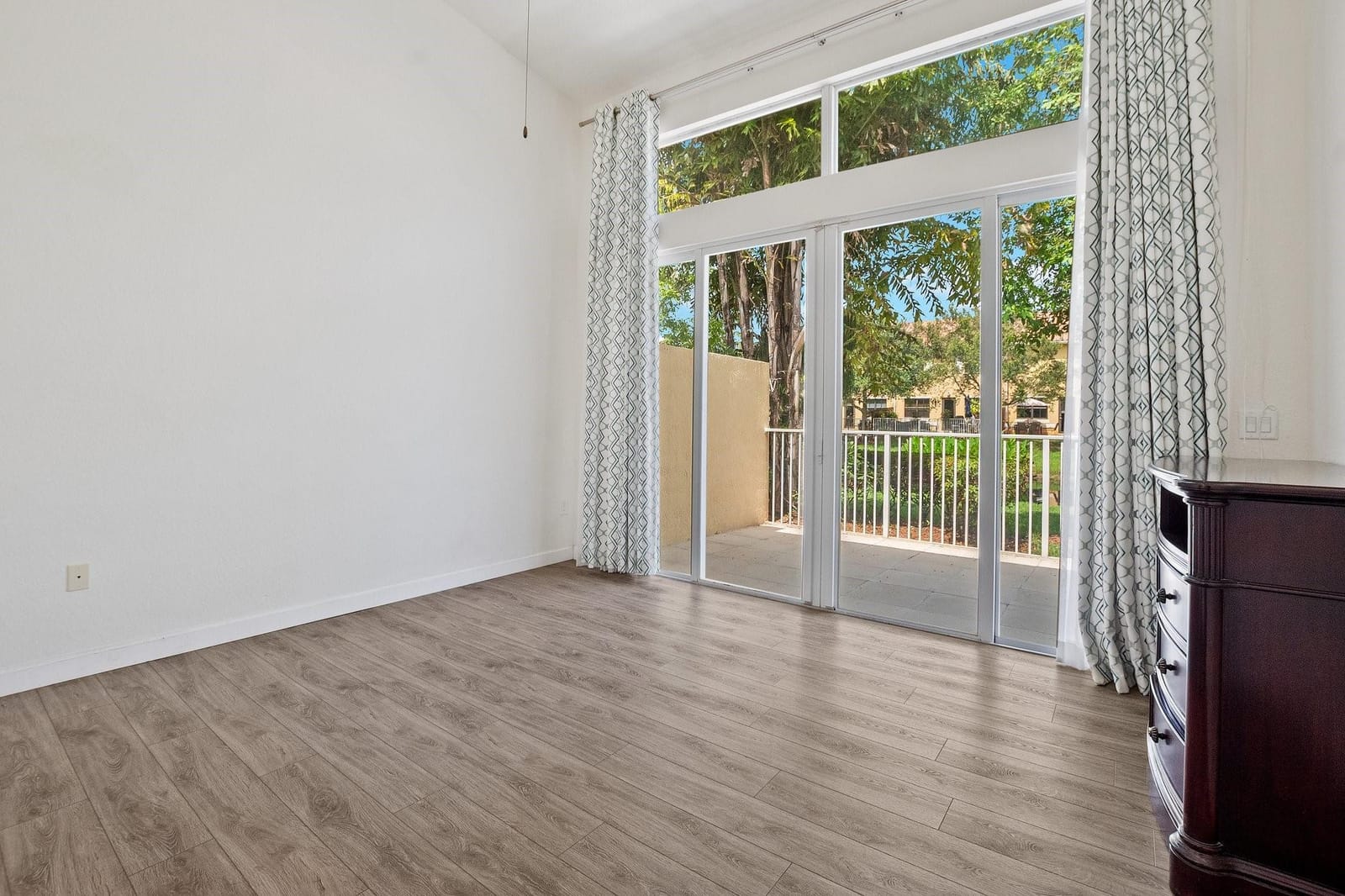 816 W Village Circle 1 — photo 12
