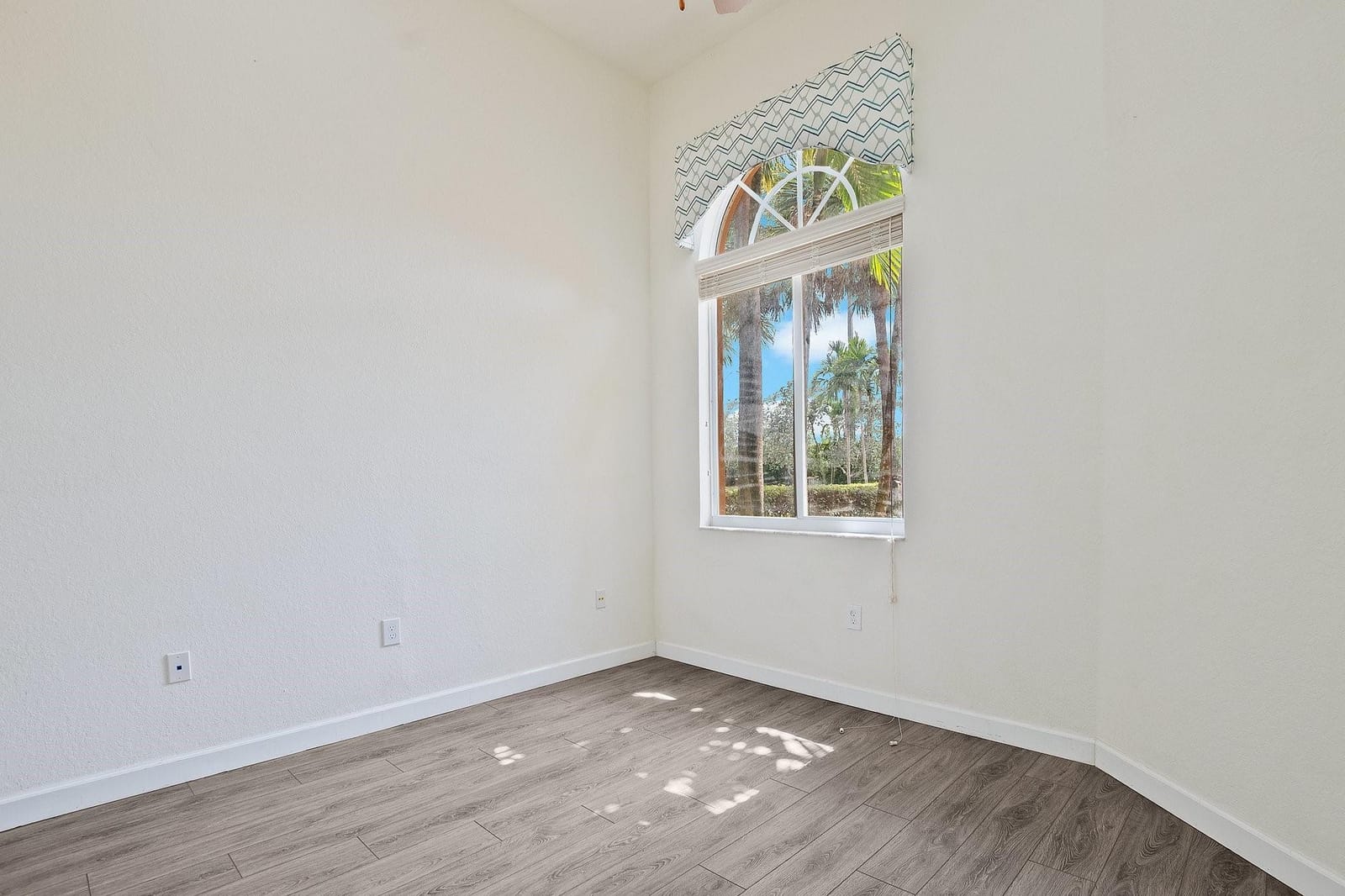 816 W Village Circle 1, Davie, FL 33325 photo 18