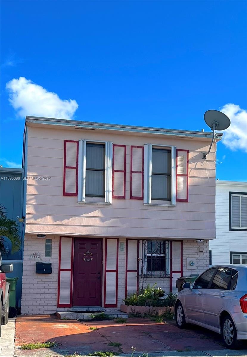 1320 W 71st Street, Hialeah, FL 33014