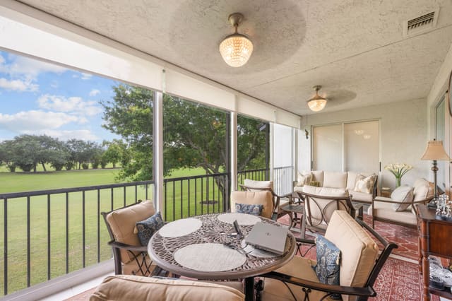 11602 Briarwood Circle 4, Boynton Beach, FL 33437