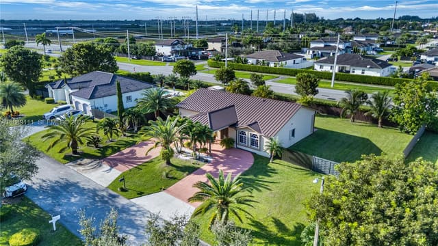 13261 SW 216th Terrace, sold in Estate Mansions, Miami, FL