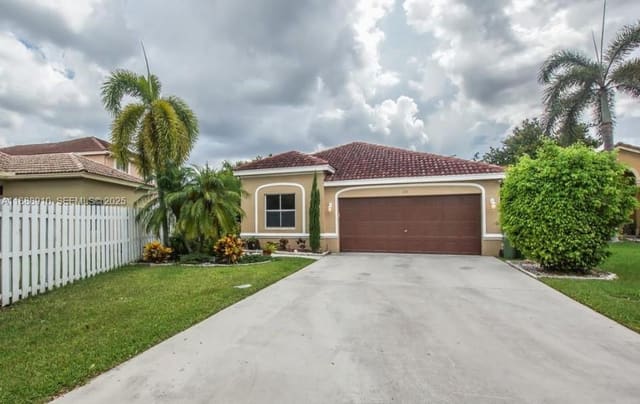 675 Maplewood Court, sold in Sector 3 - Parcels H I J, Weston, FL