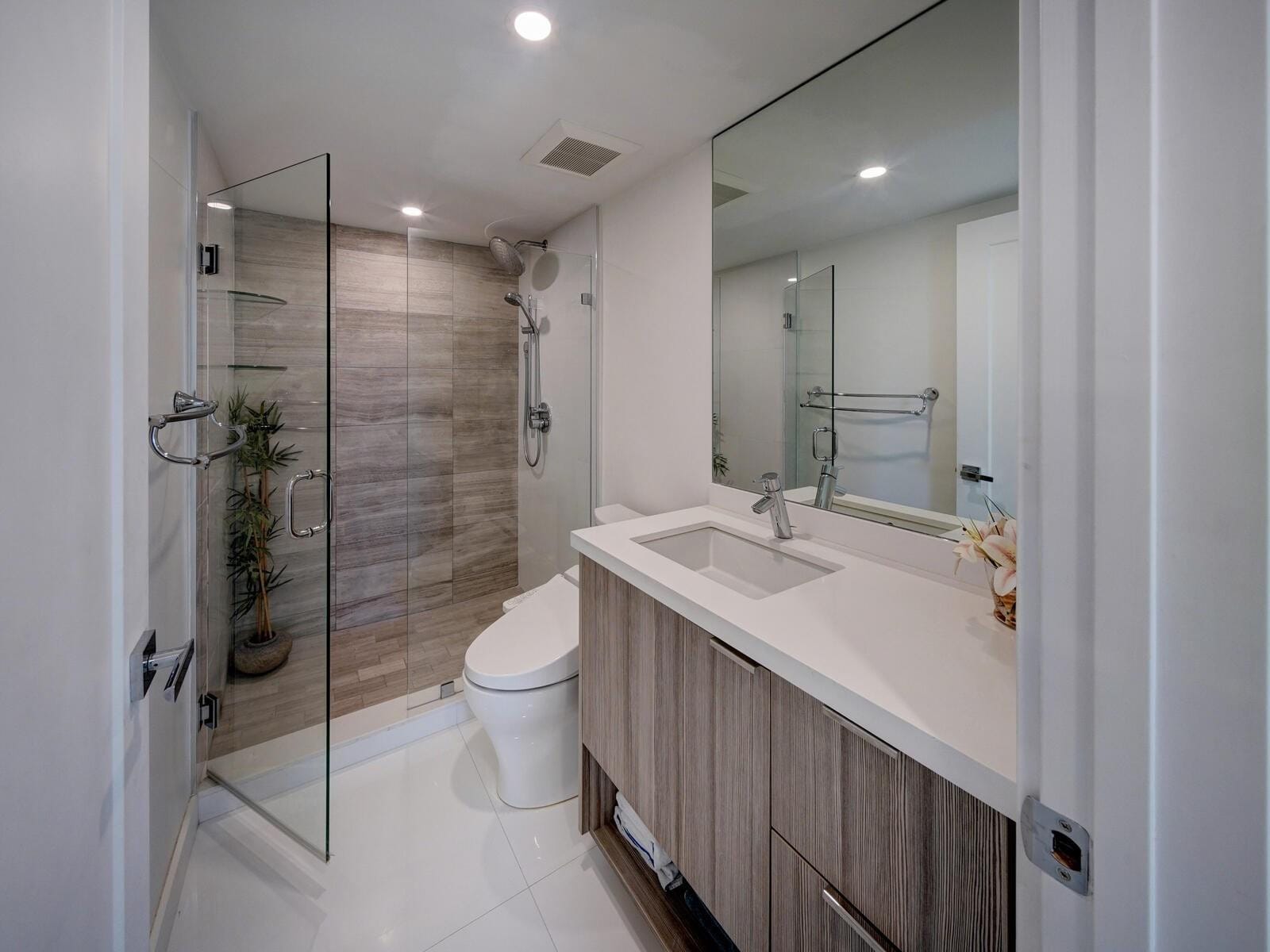 2500 E Las Olas Boulevard 707, Fort Lauderdale, FL 33301 photo 16
