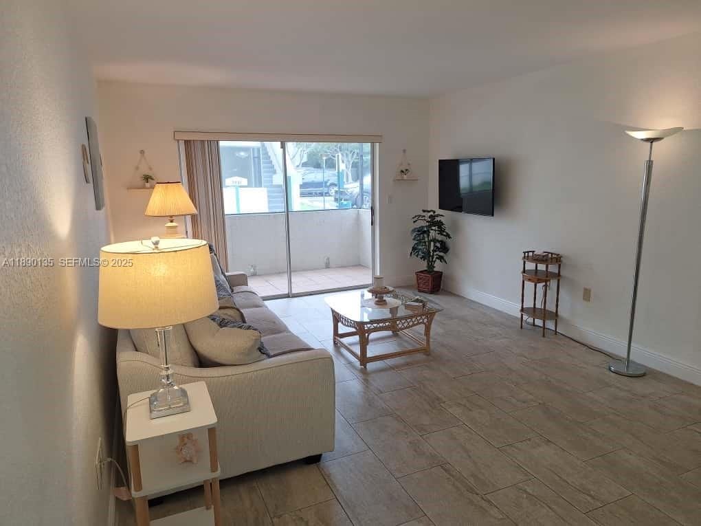 7923 SW 104th Street 114F, Miami, FL 33156 photo 2