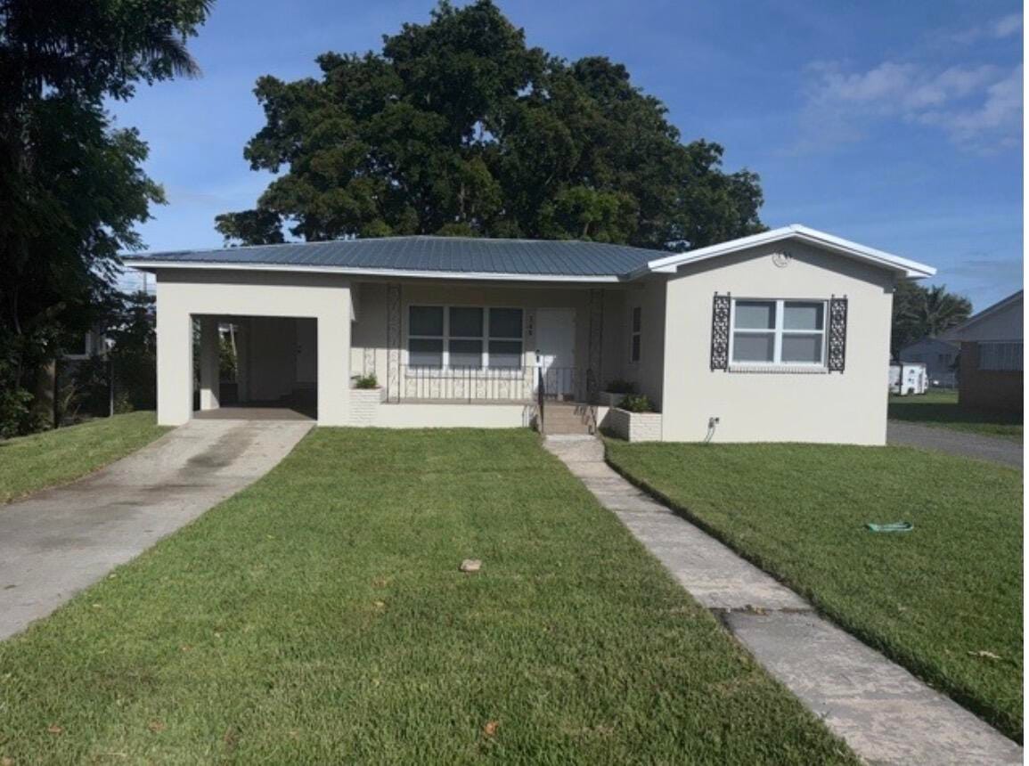 148 S Flame Avenue, Pahokee, FL 33476