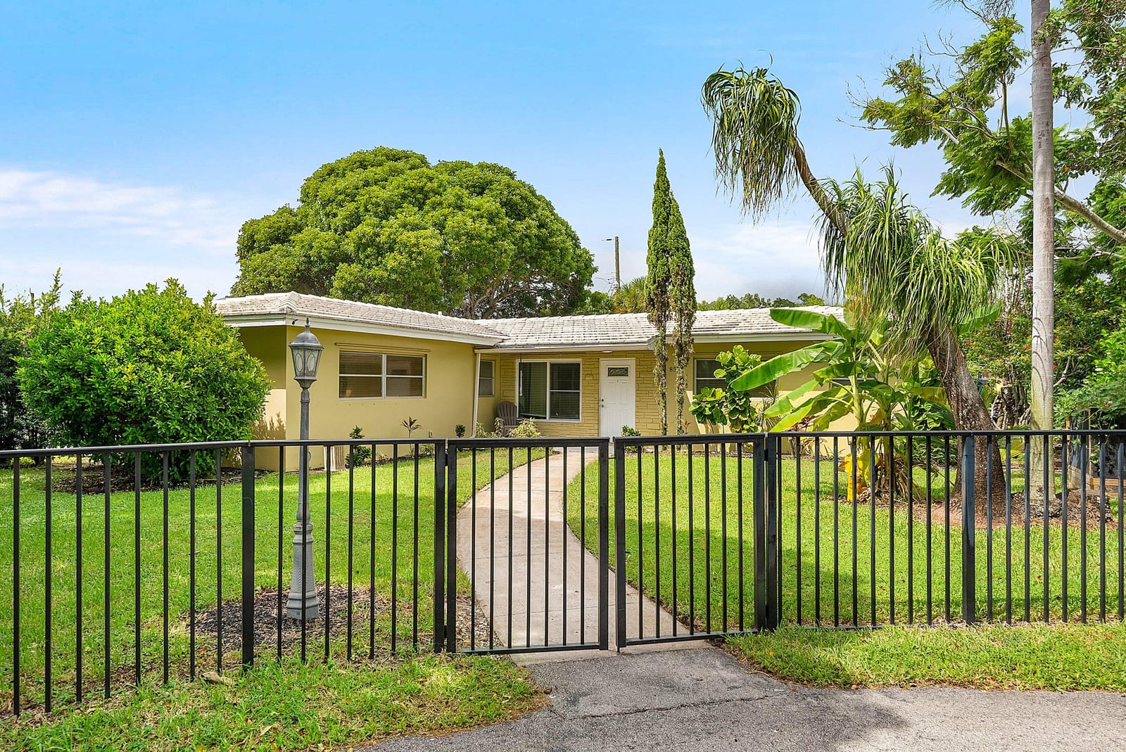 857 NW 8th Avenue, Boynton Beach, FL 33426 photo 4