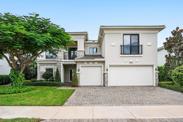 6901 NW 25th Way, sold in Royal Palm Polo Plat, Boca Raton, FL
