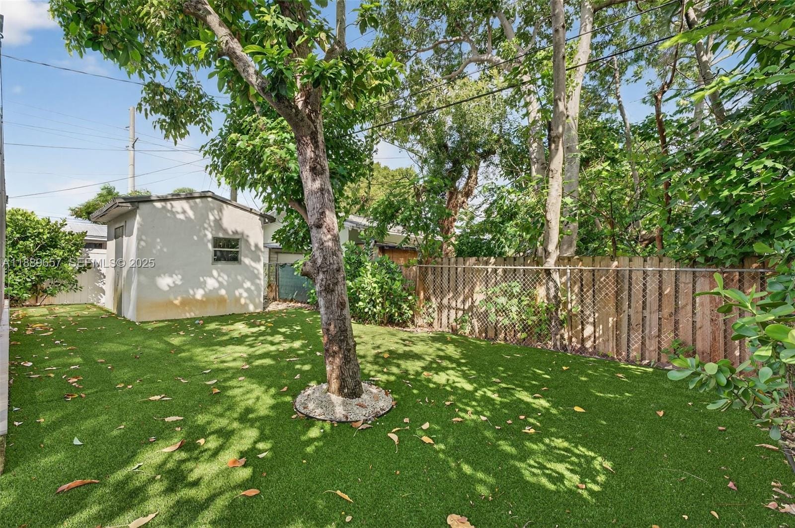 839 SW 16th Street — photo 2