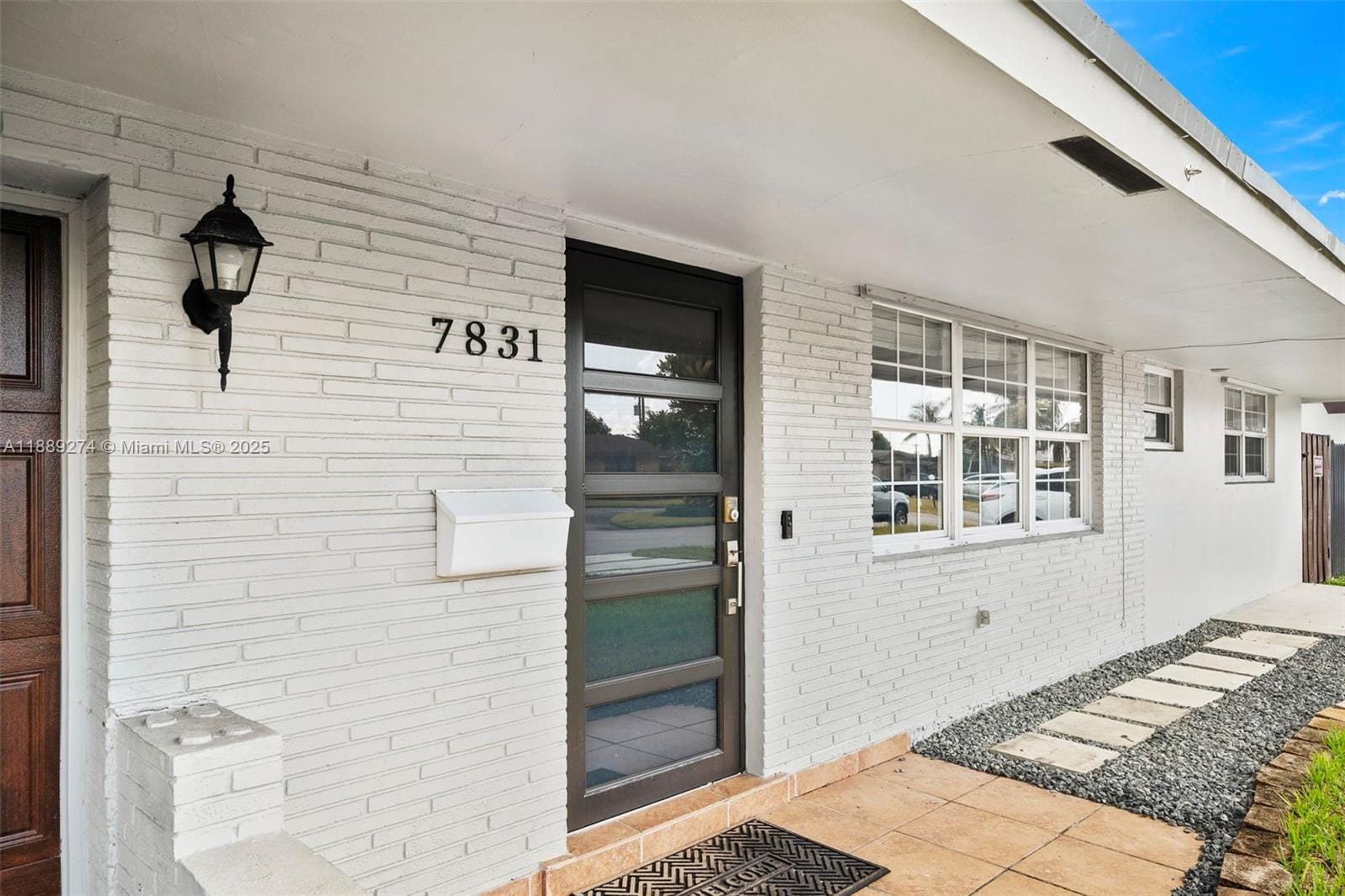 7831 NW 11th Street — photo 4