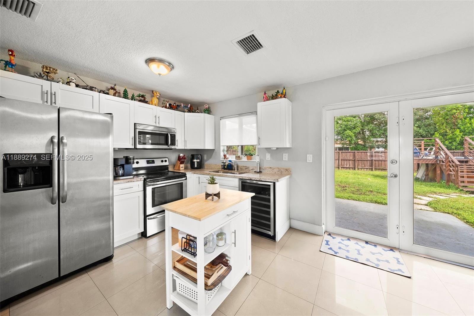 7831 NW 11th Street — photo 9