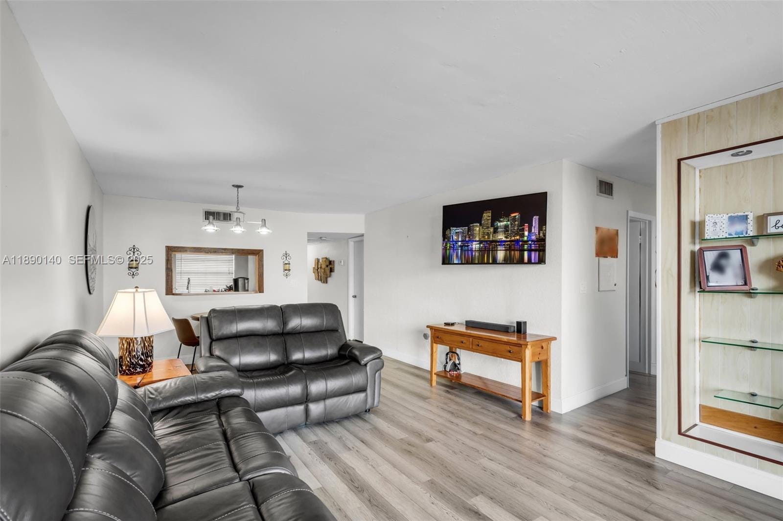 1100 Colony Point Circle 504 — photo 7