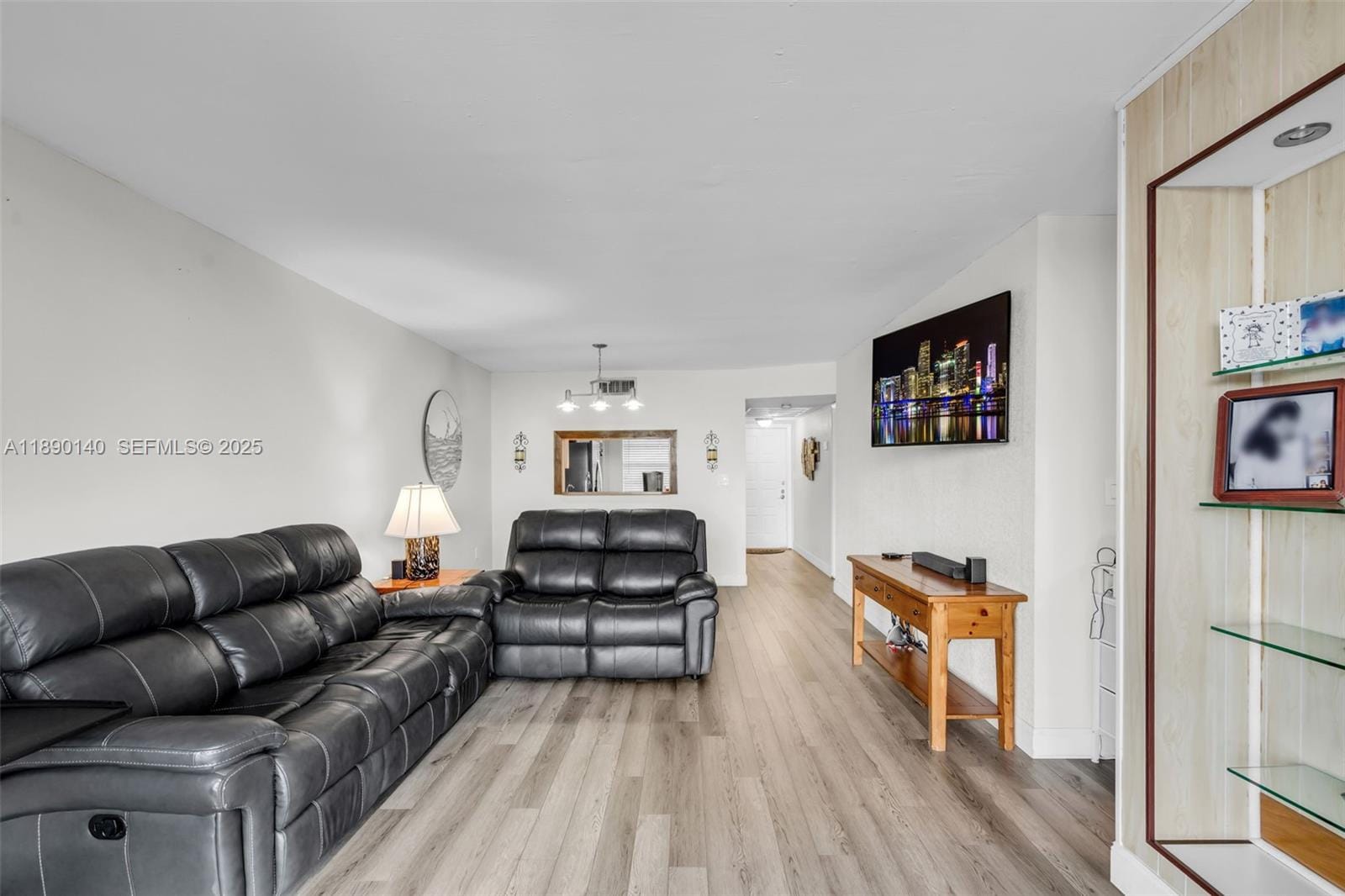 1100 Colony Point Circle 504 — photo 8