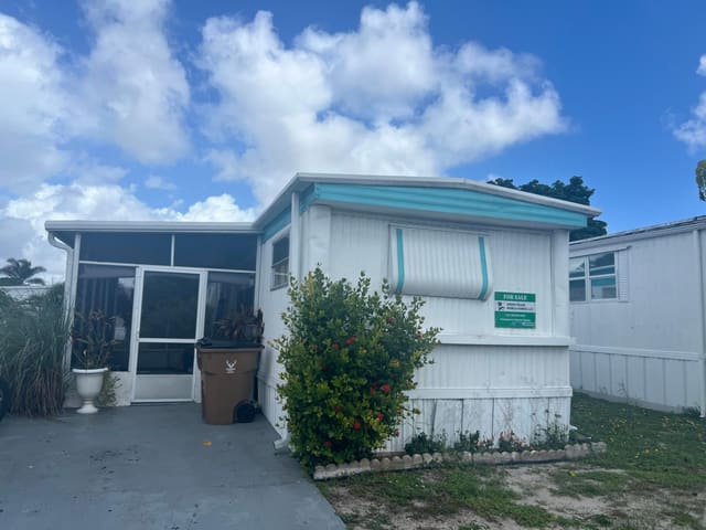 117 NW 50th Street, sold in Country Knolls, Pompano Beach, FL