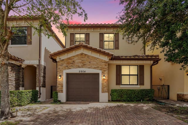 5904 NW 46th Lane, Tamarac, FL 33319