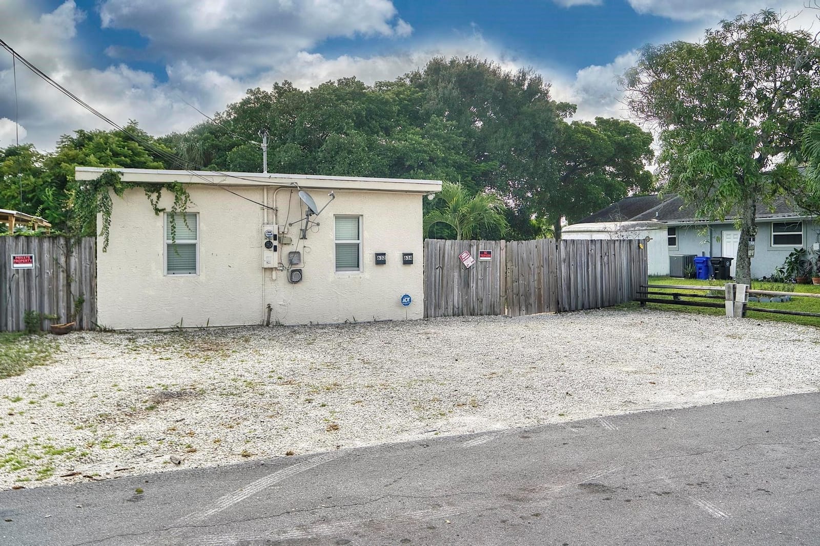 632-634 NW 14th Terrace — photo 3