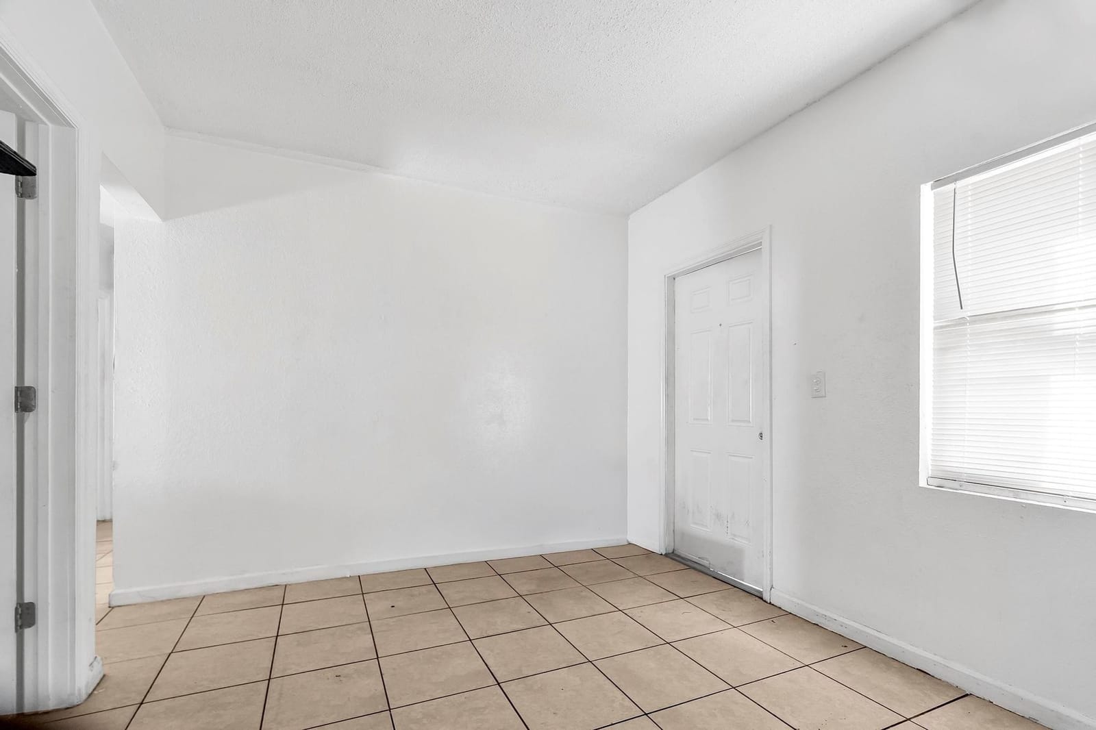 632-634 NW 14th Terrace — photo 9