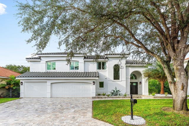 20311 Monteverdi Circle, Boca Raton, FL 33498