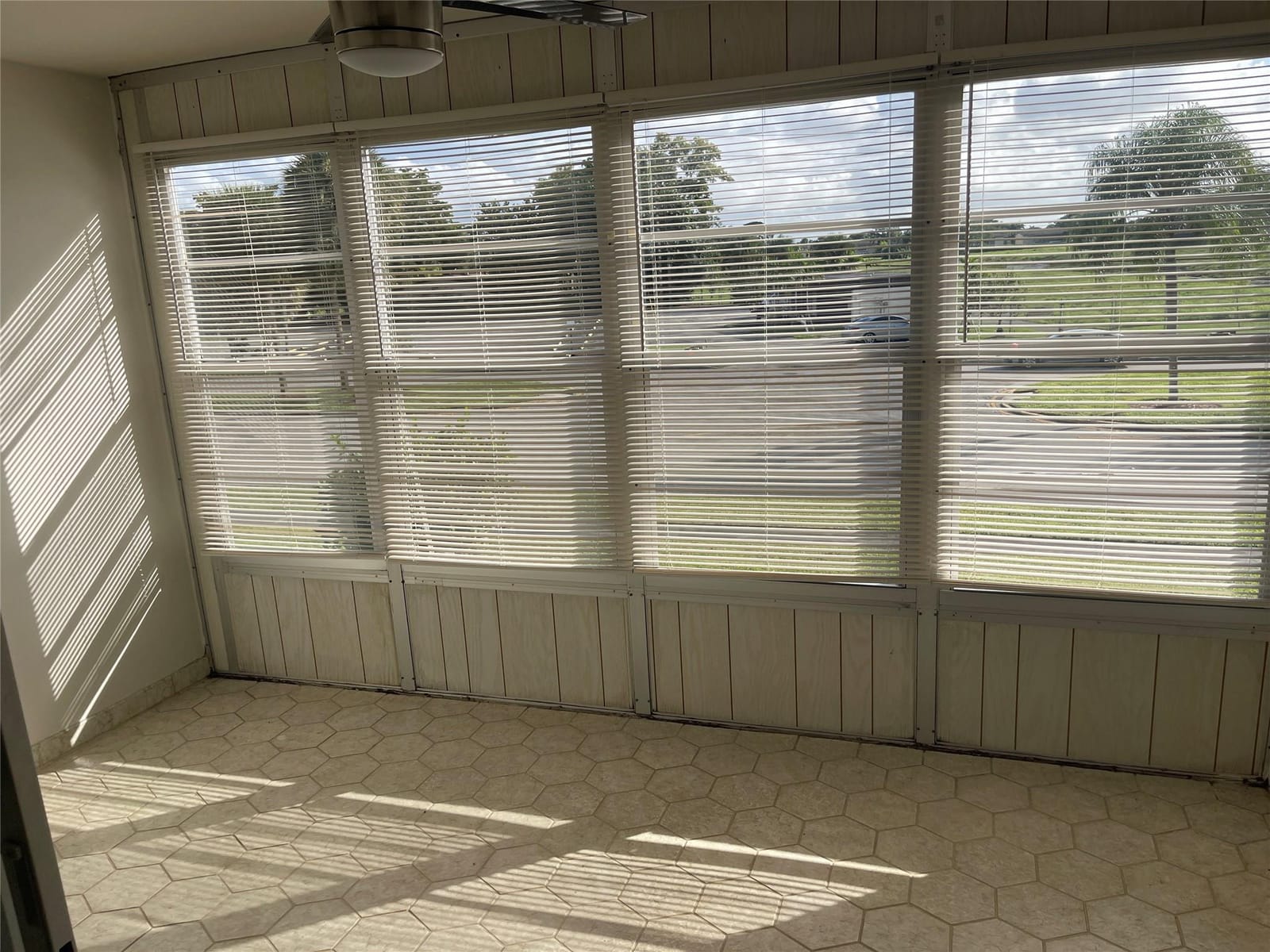 1005 Country Club Drive 205, Margate, FL 33063 photo 14