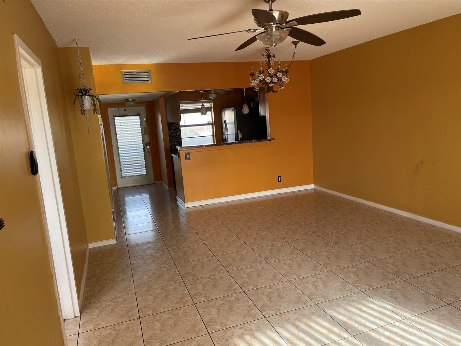 1025 Country Club Drive 407, Margate, FL 33063 photo 13