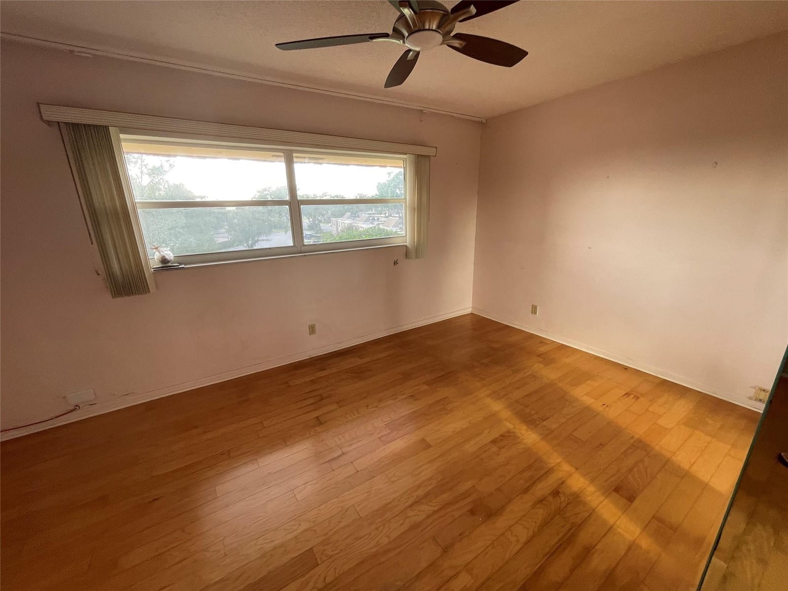 1025 Country Club Drive 407, Margate, FL 33063 photo 22