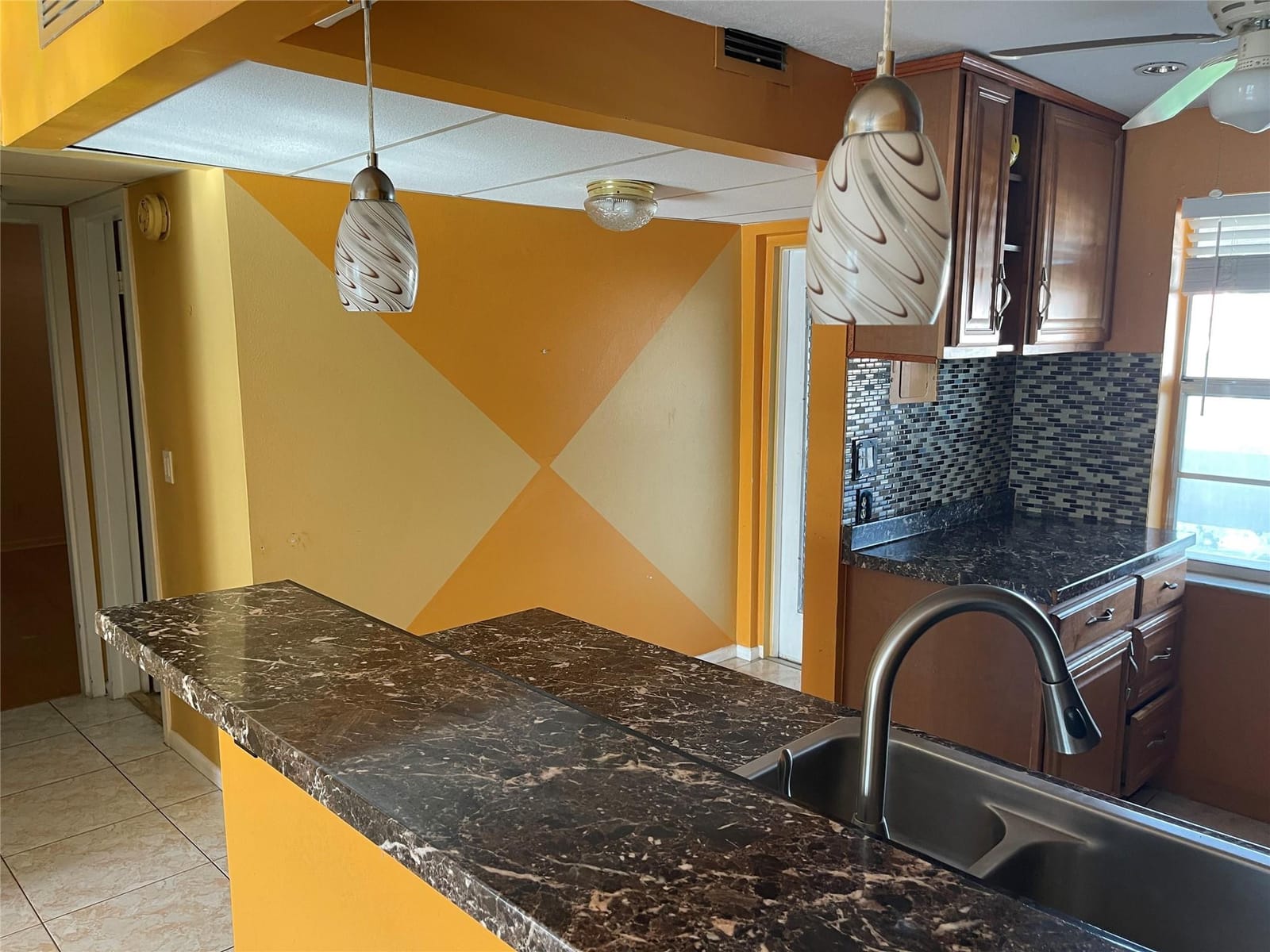 1025 Country Club Drive 407 — photo 8