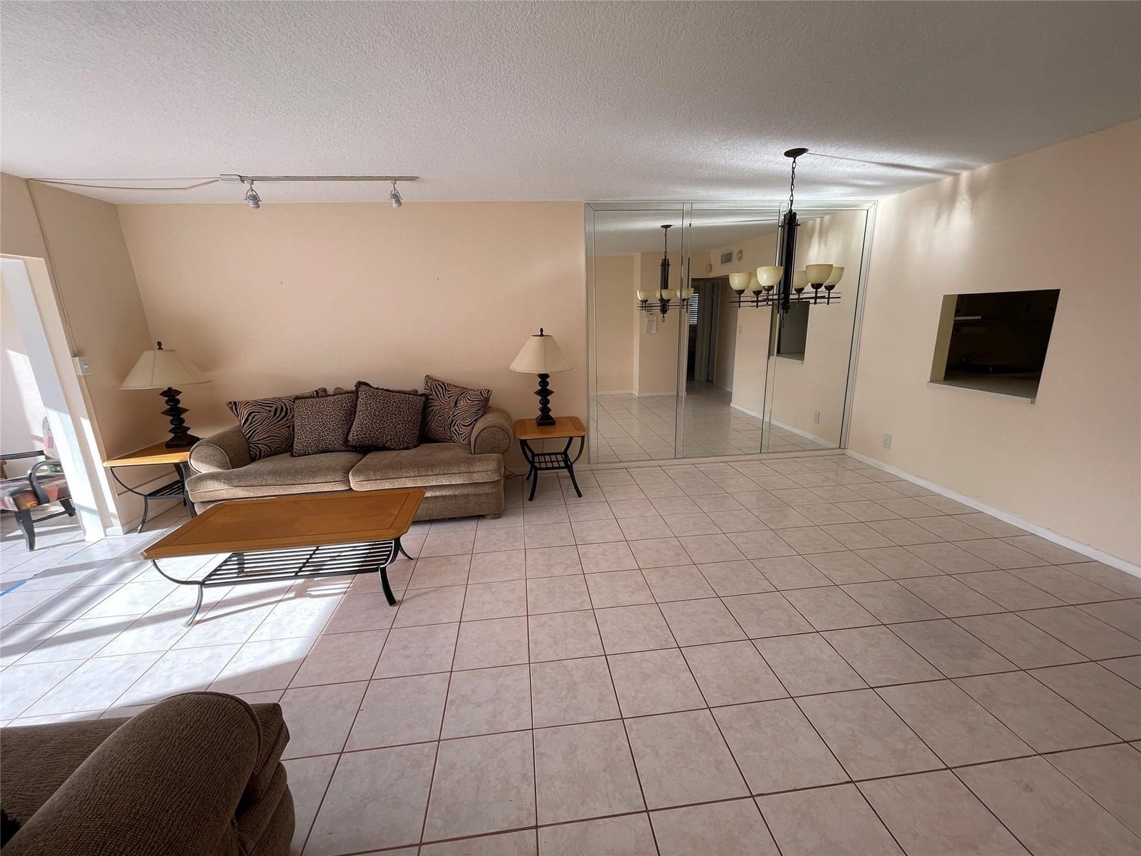 1025 Country Club Drive 301 — photo 5