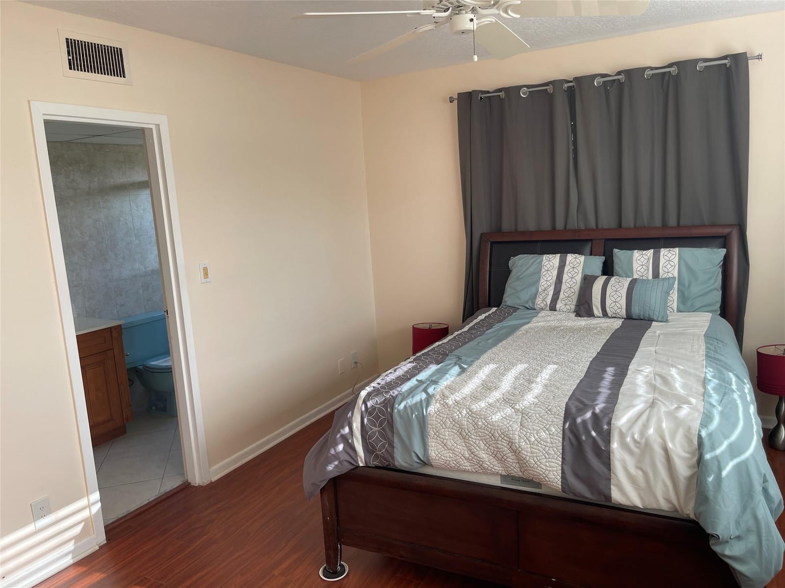 1025 Country Club Drive 301 — photo 7