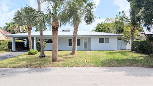 3840 NE 22nd Terrace, sold in Lighthouse Manor, Lighthouse Point, FL