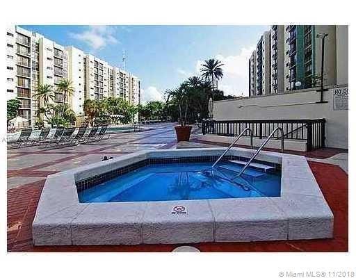 16919 N Bay Road 919, Sunny Isles Beach, FL 33160 photo 6