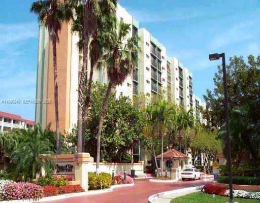 16919 N Bay Road 919, Sunny Isles Beach, FL 33160 photo 7