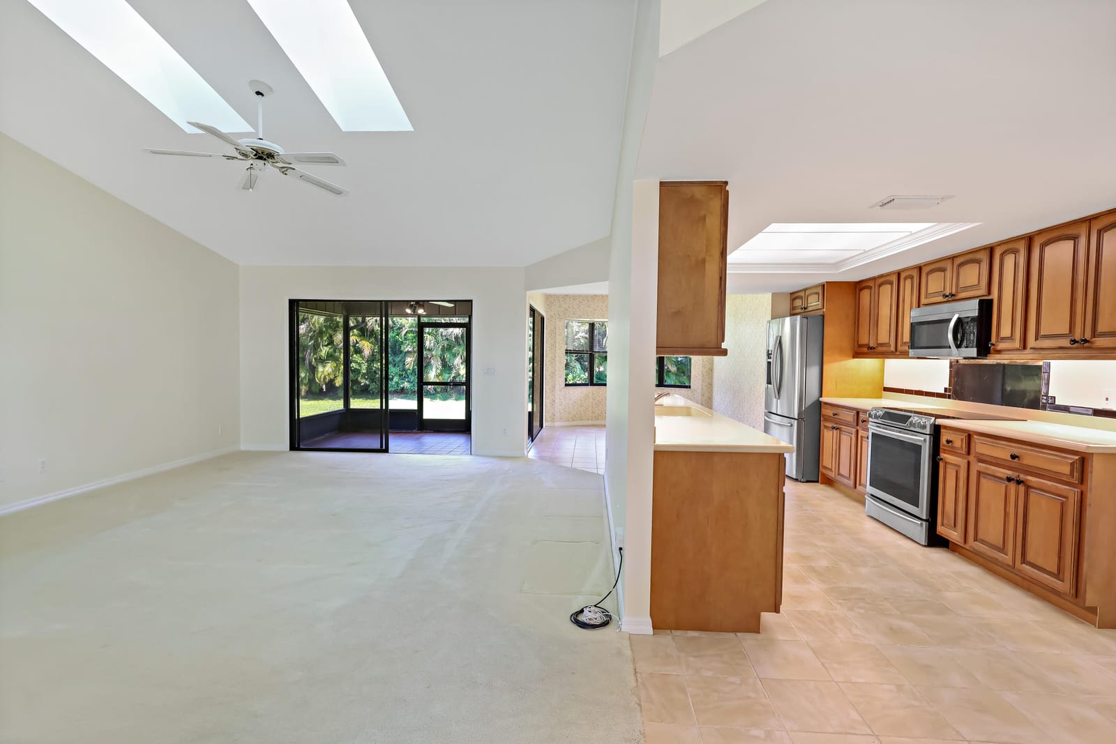 713 24th Square — photo 3