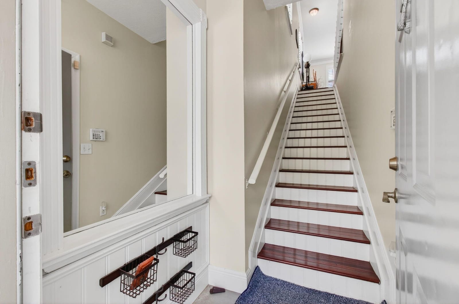 2056 Alta Meadows Lane 2301 — photo 3