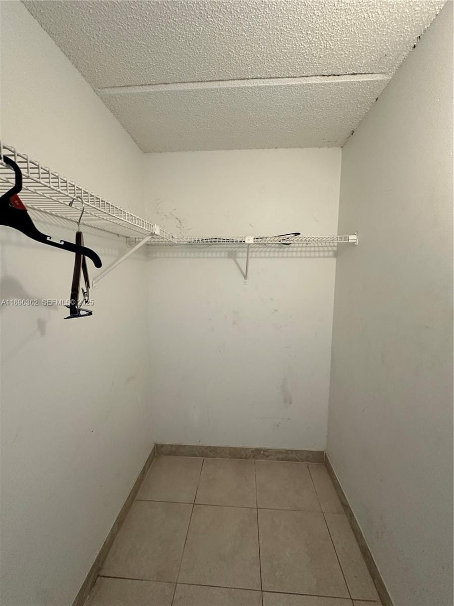 805 Meadows Circle 805, Boynton Beach, FL 33436 photo 8