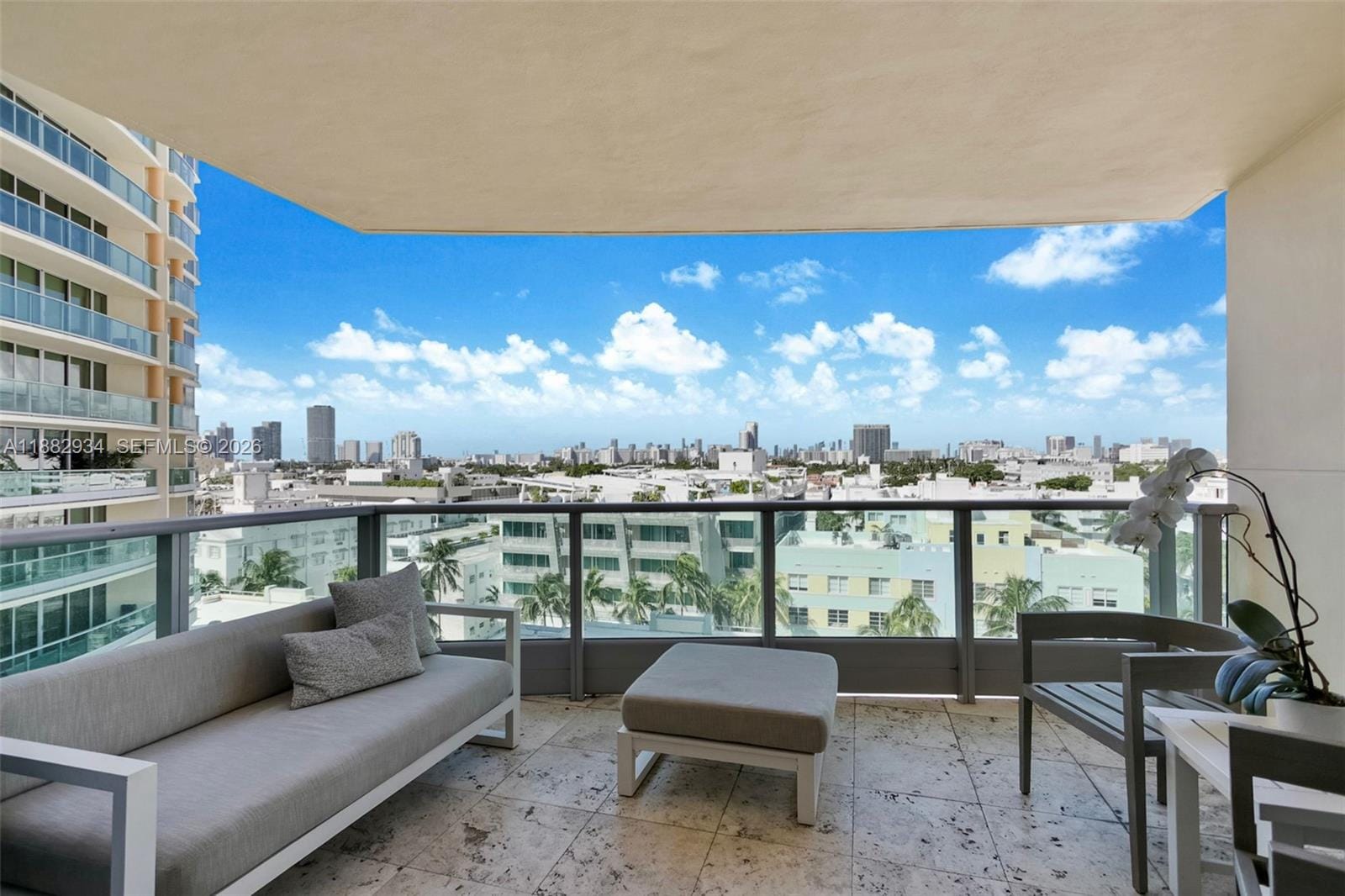 1455 Ocean Drive 811 — photo 11