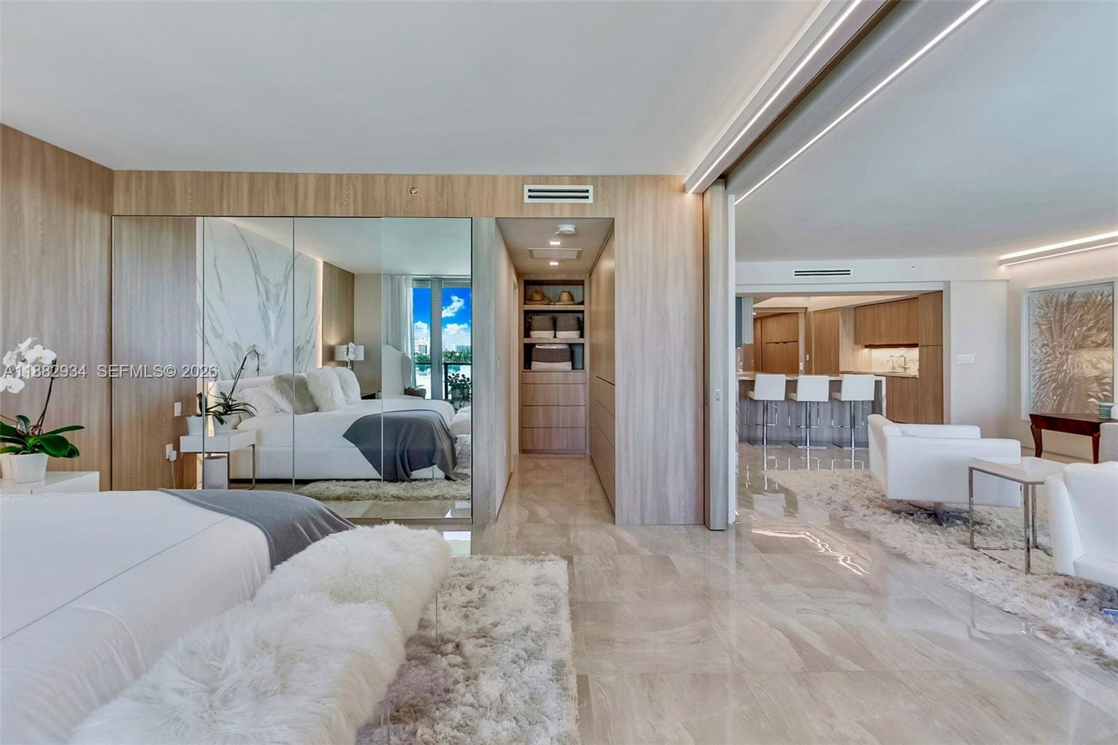 1455 Ocean Drive 811, Miami Beach, FL 33139 photo 13