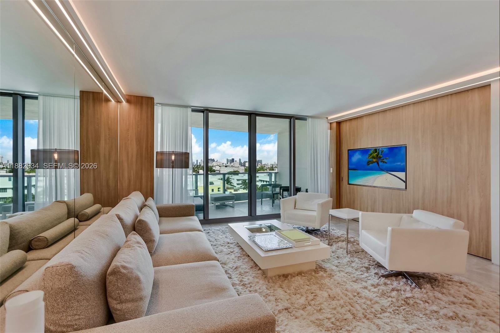 1455 Ocean Drive 811 — photo 7