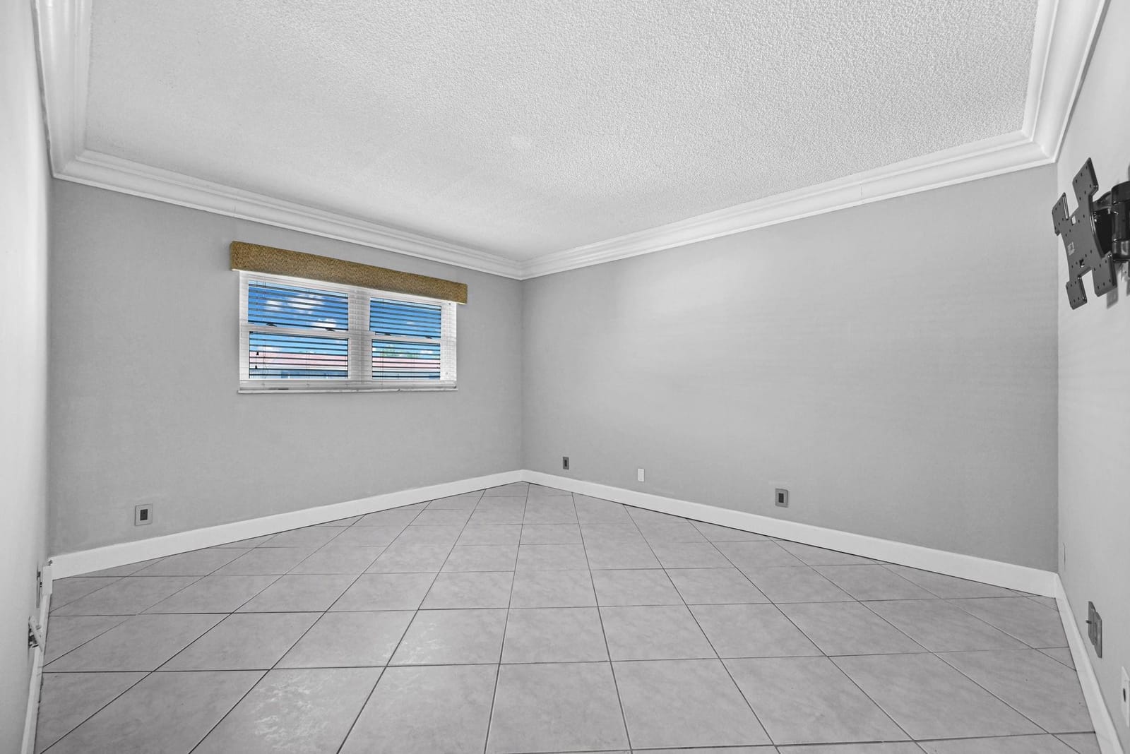 1775 N Andrews Square 308w — photo 12