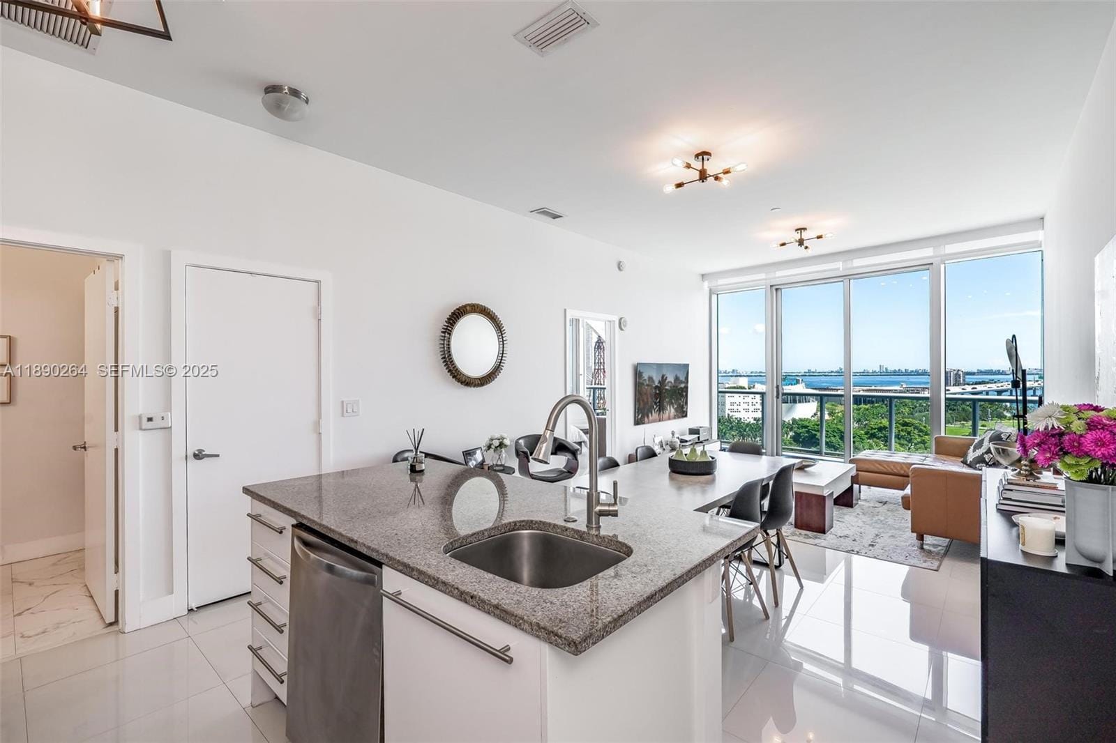 888 Biscayne Boulevard 1210, Miami, FL 33132 photo 6