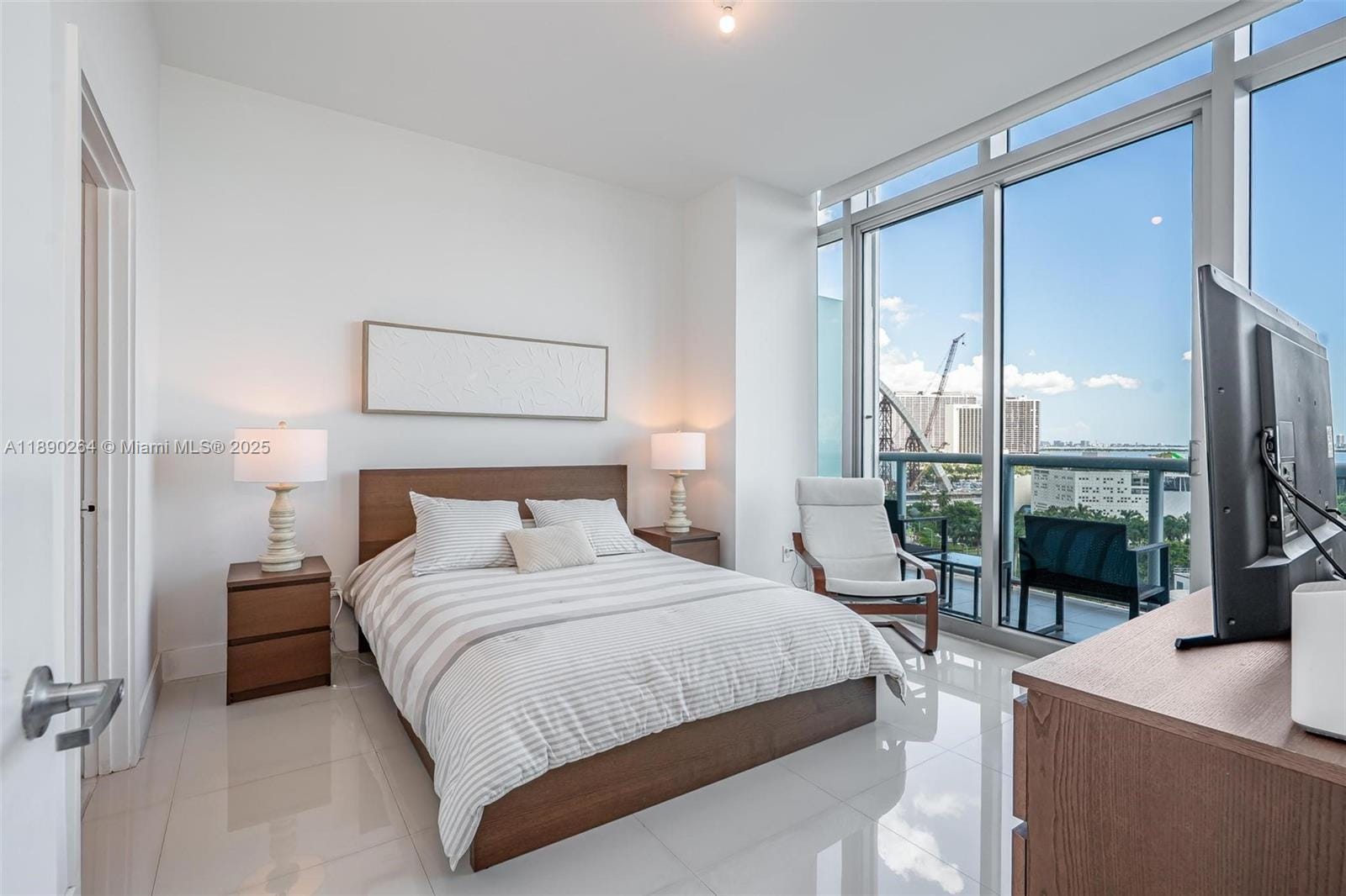 888 Biscayne Boulevard 1210, Miami, FL 33132 photo 7