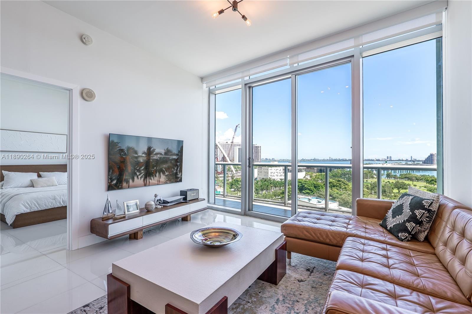 888 Biscayne Boulevard 1210, Miami, FL 33132