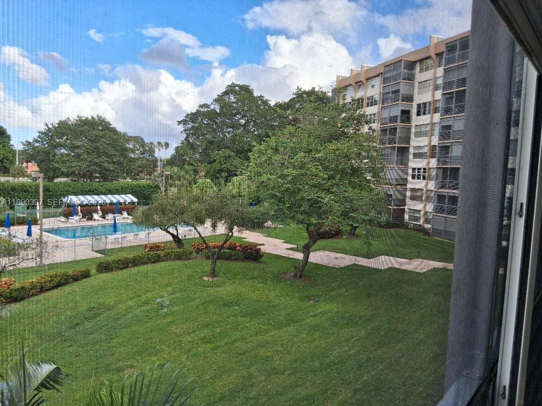 1300 St Charles Place 319, Pembroke Pines, FL 33026 photo 24