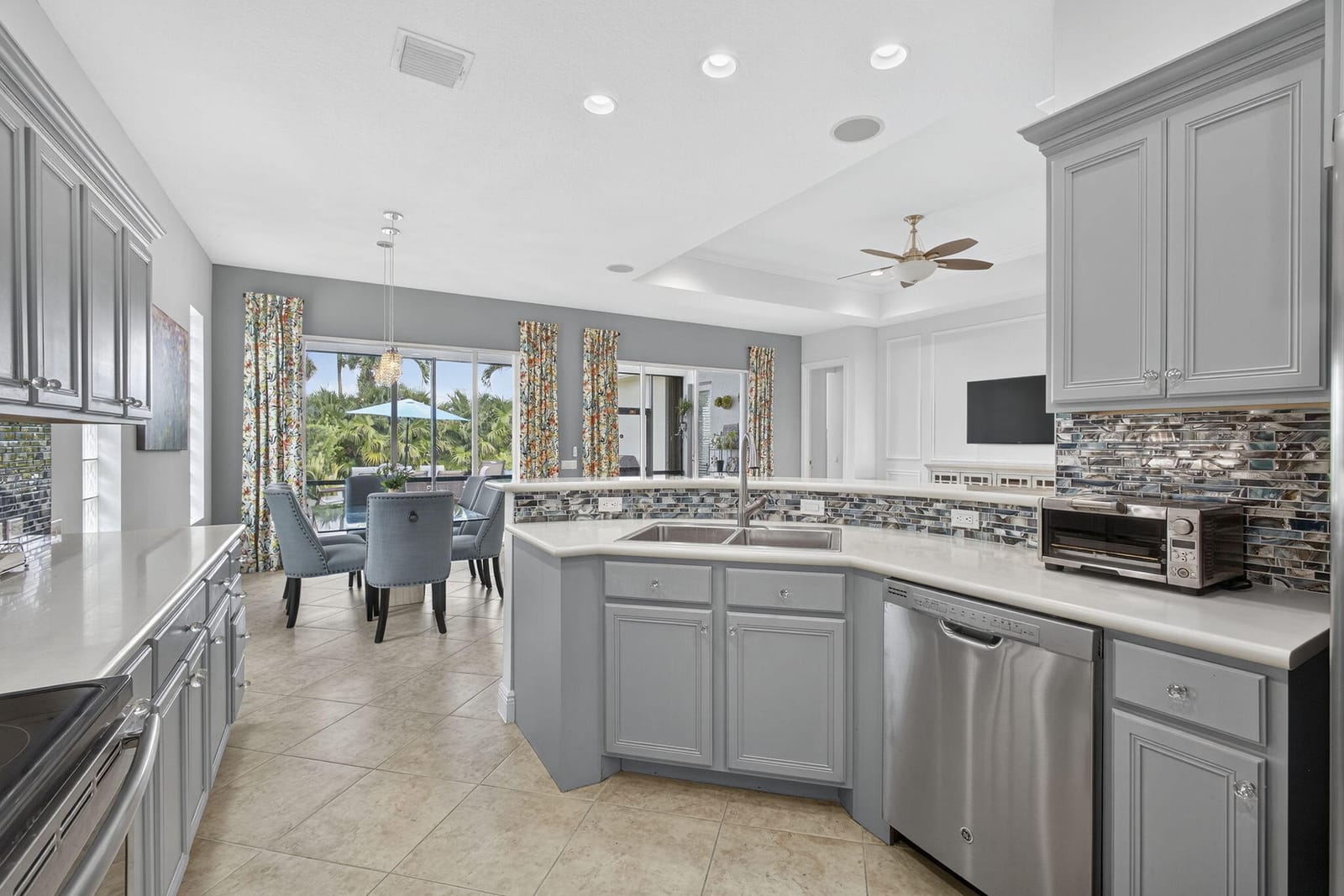 10585 La Strada, West Palm Beach, FL 33412 photo 5