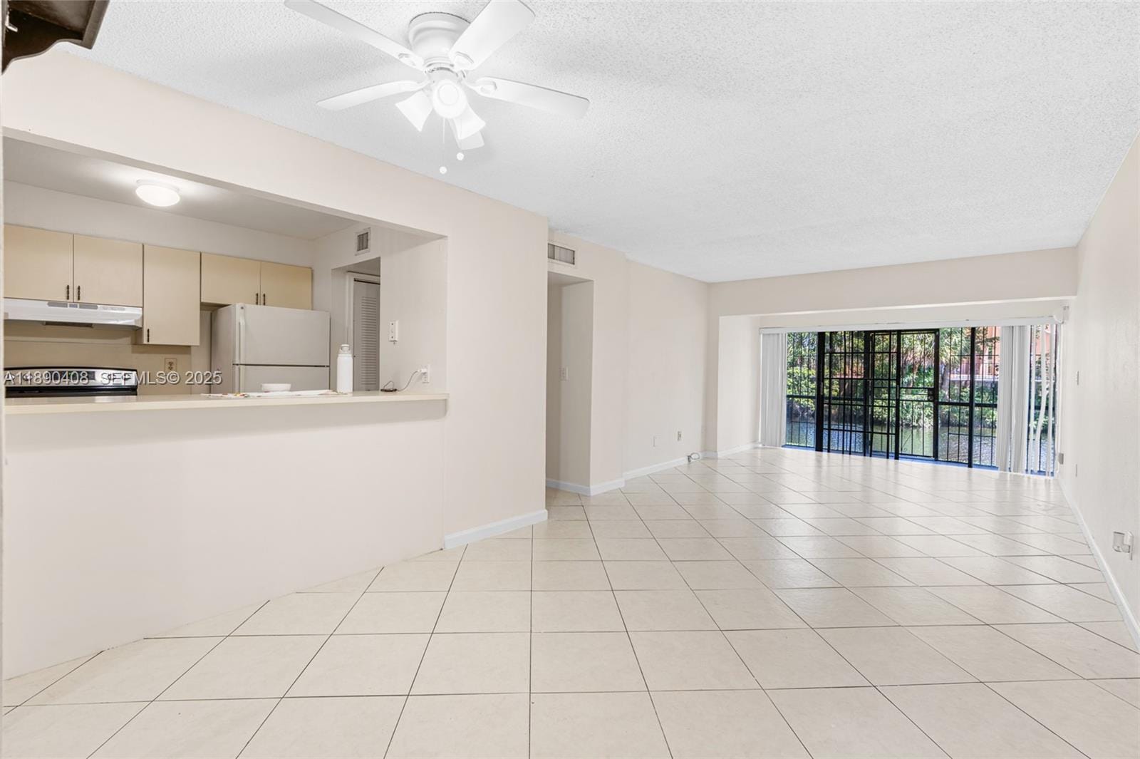 8895 Fontainebleau Boulevard 107, Miami, FL 33172 photo 12